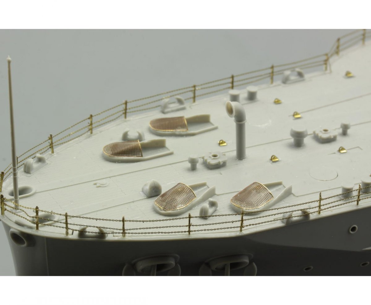 Eduard 53112 USS Arizona part 6 - superstructure TRUMPETER 1/200 – obrázek 7