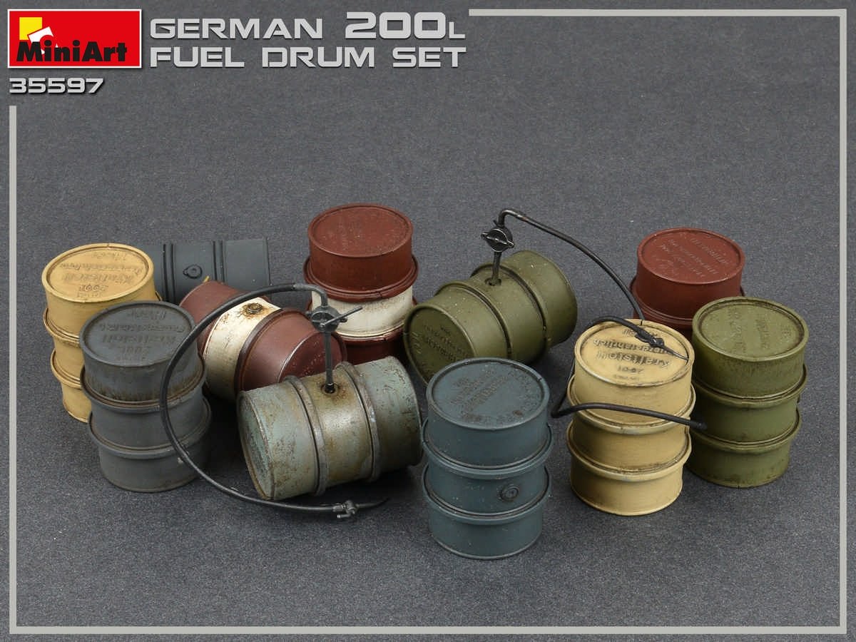 MiniArt 35597 GERMAN 200L FUEL DRUMS WW2 1/35 – image 3