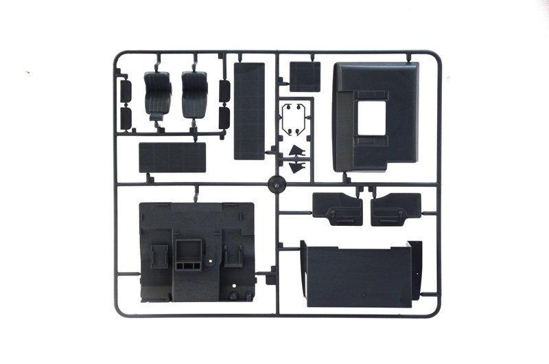 Italeri 3956 Mercedes Benz SK 1844 LS V8 1/24 – zdjęcie 10