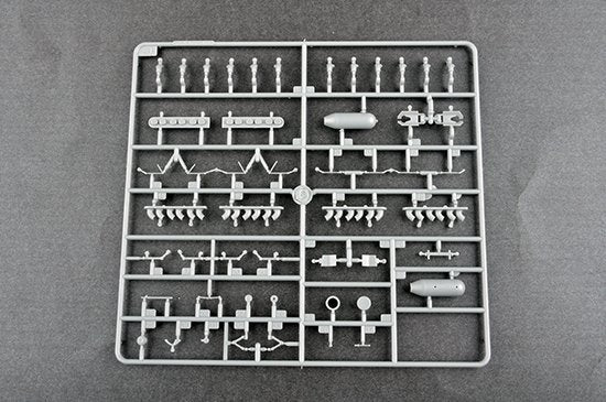 Trumpeter 02212 P-40N War Hawk 1/32 – zdjęcie 9