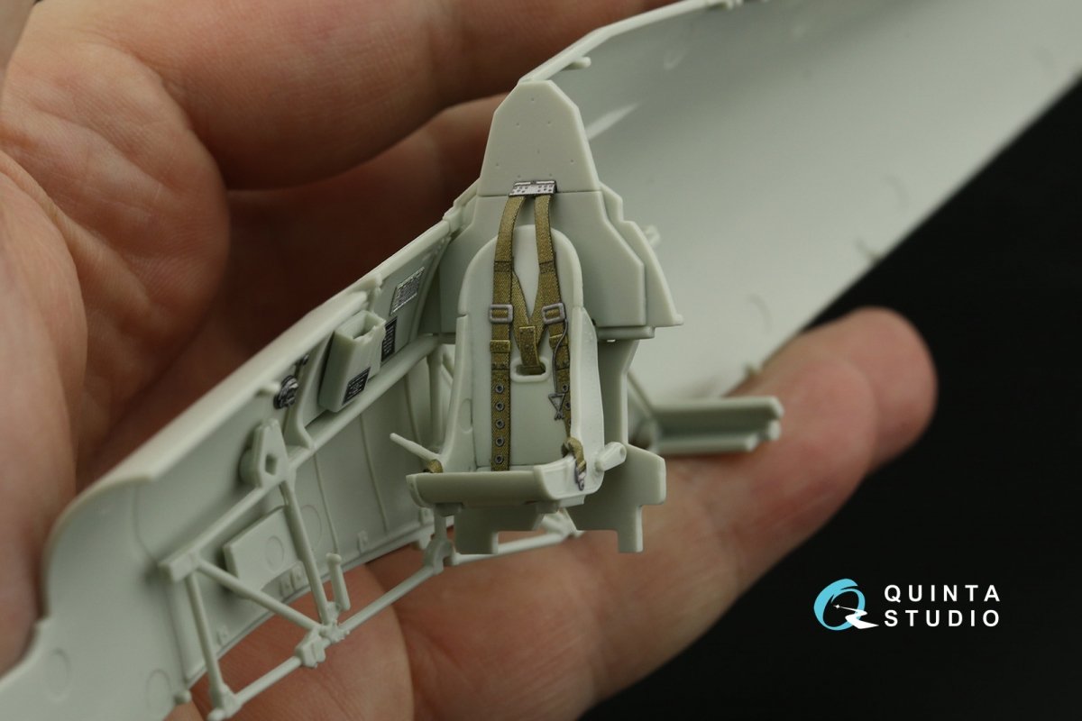 Quinta Studio QD32139 Hawker Hurricane Mk.IIb 3D-Printed &amp;amp; colored Interior on decal paper (Revell) 1/32 – Bild 5