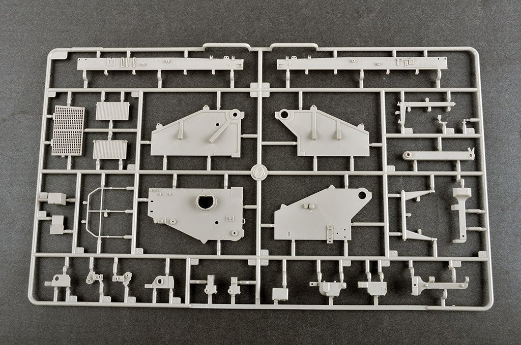 Trumpeter 09585 E-100 Flakpanzer avec Flak 40 de 12,8 cm au 1/35 – image 11