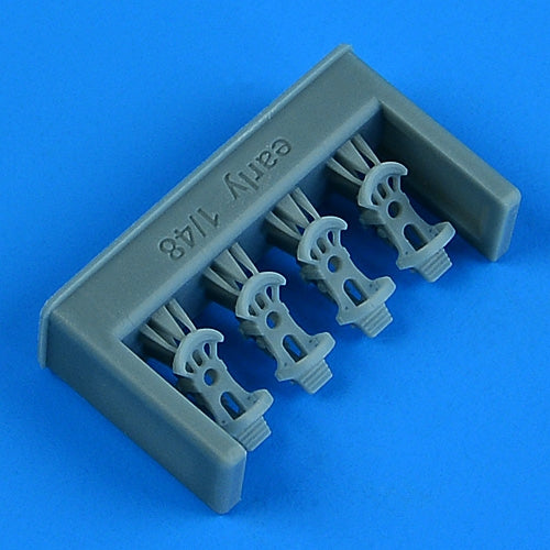 Quickboost QB49165 German Luftwaffe WWII pedals - early v. OTHER 1/48