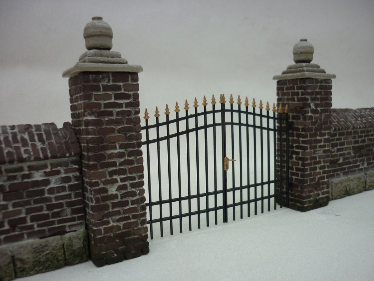 RT-Diorama 35243 Park wall with Fence 1/35 – immagine 9