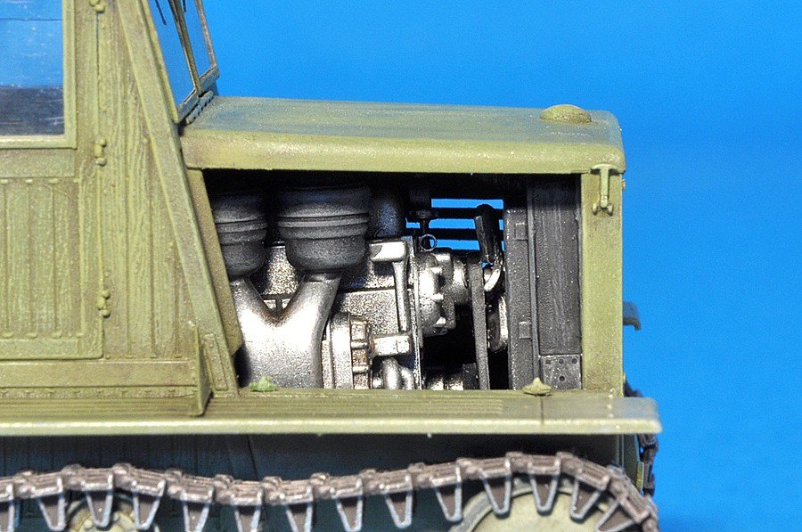 Miniart 35052 Soviet Artillery Tractor Ya-12 Early Production 1/35 – image 7