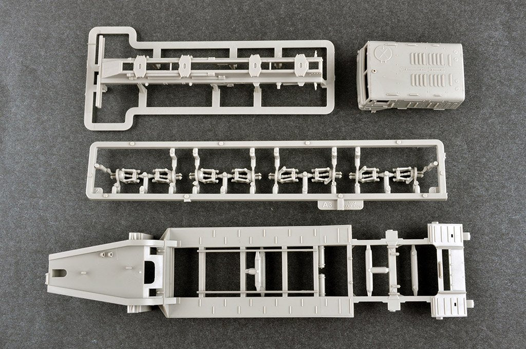 Trumpeter 07194 MAZ-537G intermediate type with MAZ/ChMZAP 5247G semi-trailer 1/72 – image 5