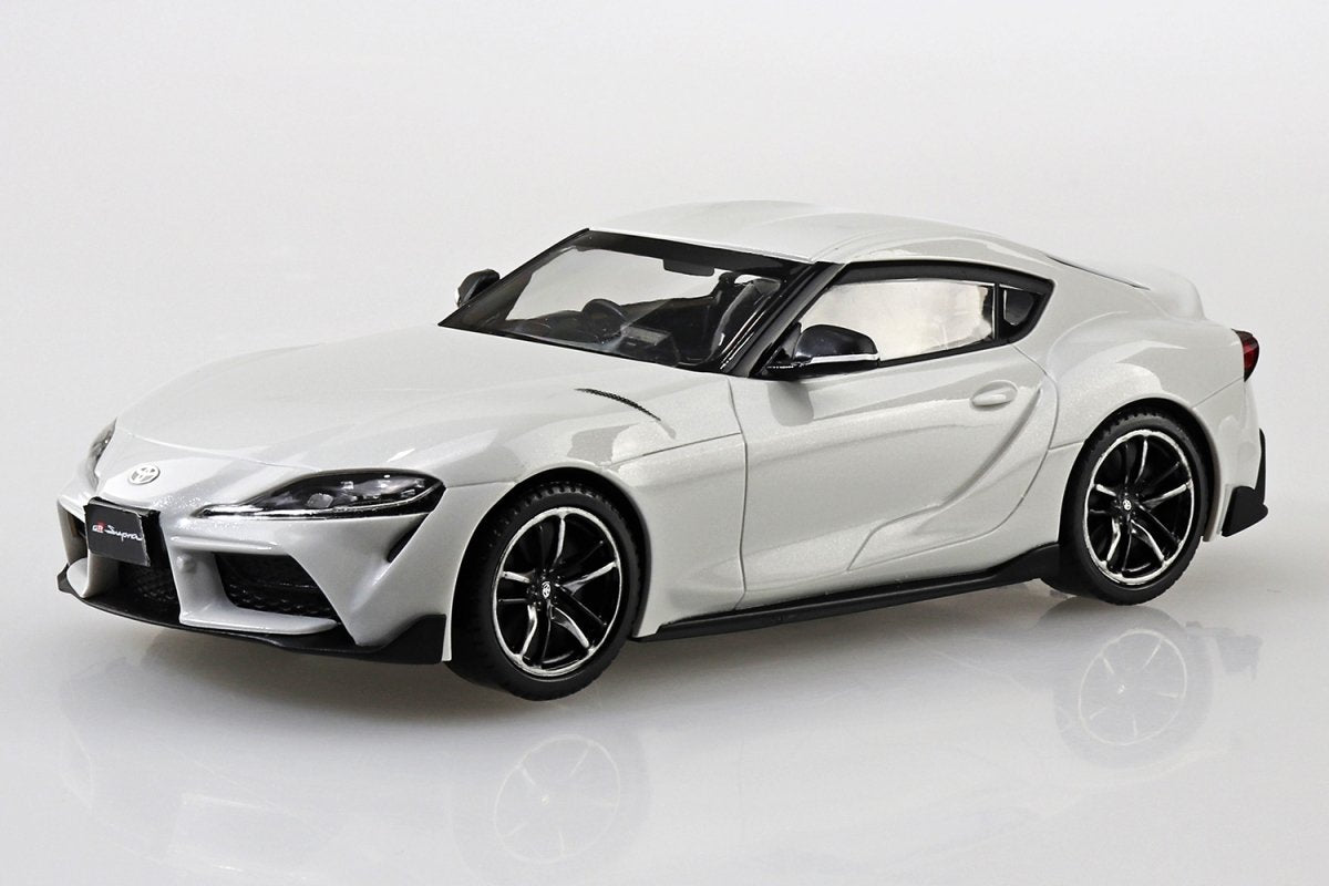 Aoshima 05886 Toyota GR Supra (White Metallic) 1/32 – image 2