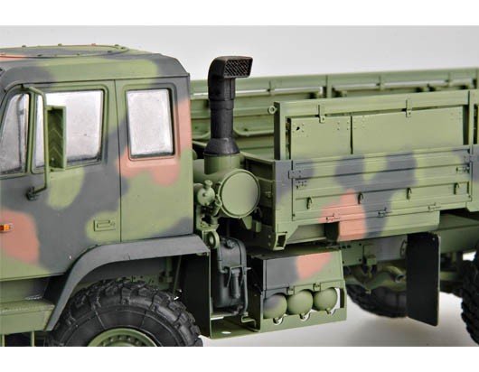 Trumpeter 01004 M1078 Light Medium Tactical Vehicle (LMTV) Standard Cargo Tru 1/35 – imagen 5
