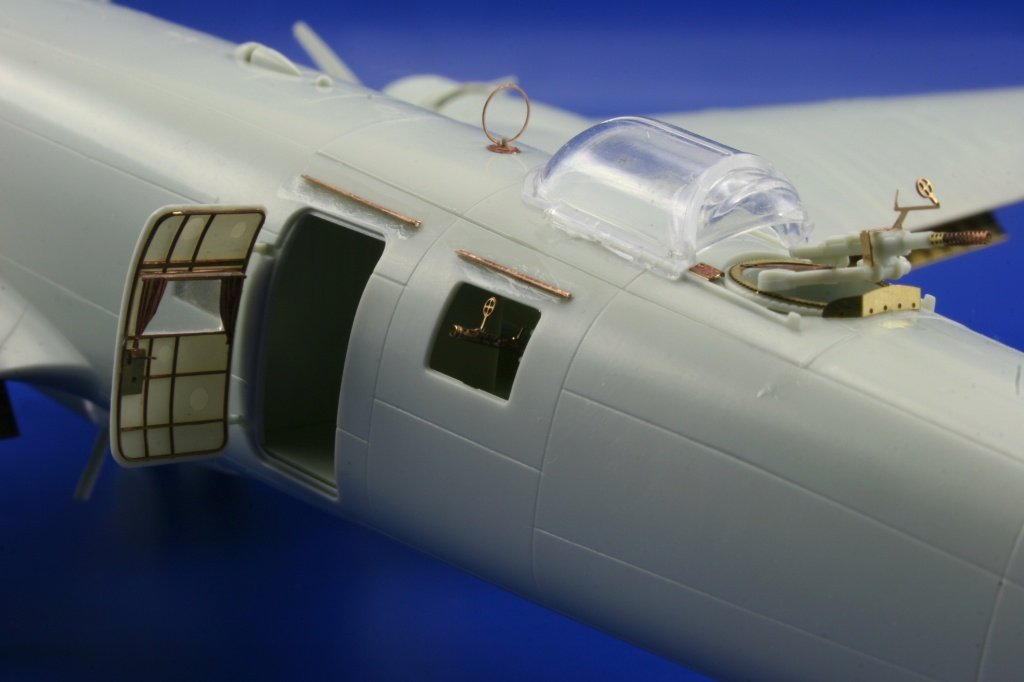Eduard 72463 Fw 200C Condor exterior 1/72 REVELL – image 6