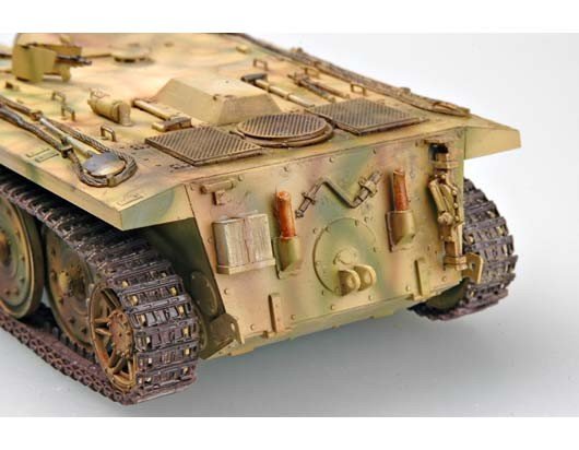 Trumpeter 00385 German Entwicklungsfahrzeug E 10 Hetzer 1/35 – image 6