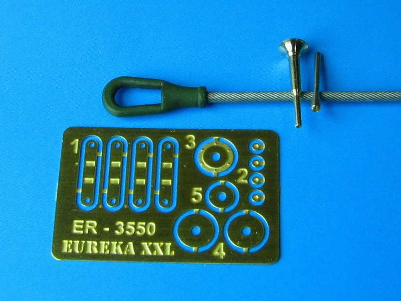 Eureka XXL ER-3550 Towing cable and aerial base for T-90 Russian MBT 1/35 – image 4