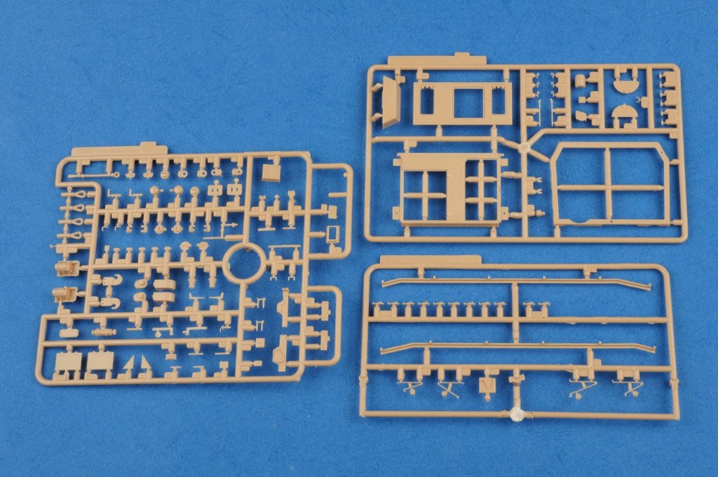 Hobby Boss 80134 German SturmPanzer IV early Sd. Kfz.166 Brummbar – image 7