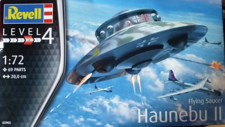 Revell 03903 Flying Saucer Haunebu II 1/72