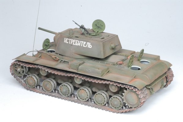 Zvezda 3539 KV-1 Soviet Heavy Tank 1/35 – obrázek 3