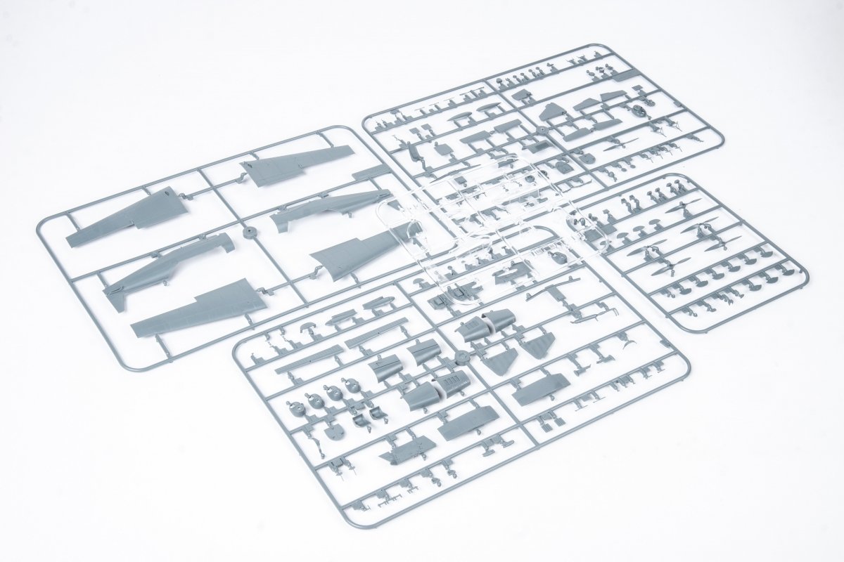 Eduard 82182 Z-226MS Trenér 1/48 – Bild 5