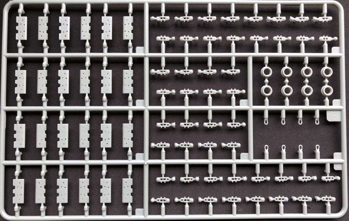 Thunder Model 35400 Russian ChTZ S60 Stalinetz 1/35 – image 13