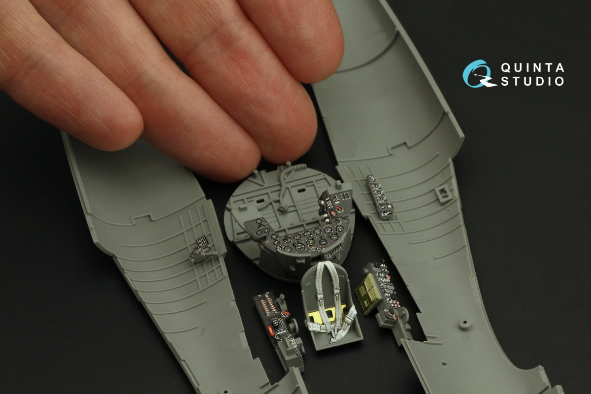 Quinta Studio QD48367 F4U-1A 3D-Printed &amp;amp; colored Interior on decal paper (Magic Factory) 1/48 – Bild 6