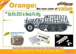Cyber Hobby 9128 Sd.Kfz 253 Ie Beob.Pz.Wg with figures 1/35