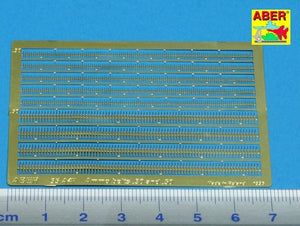 Aber 35A047 .30 and .50 inch ammo belts (1/35) – imagen 2