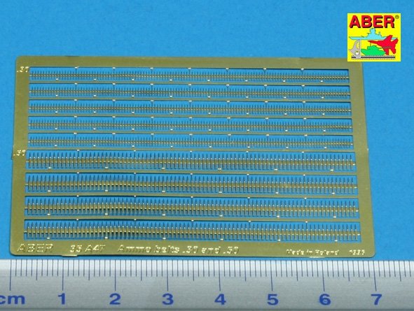 Aber 35A047 .30 and .50 inch ammo belts (1/35) – imagen 2