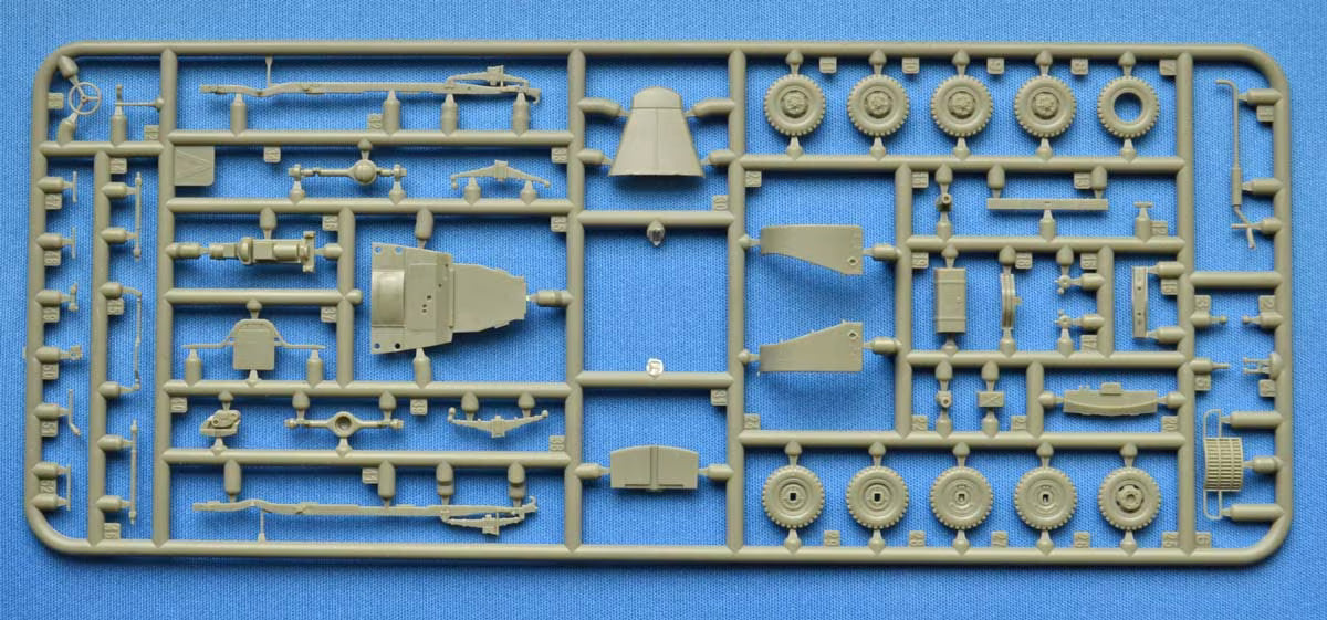 ACE 72598 WC-23 1/2 ton 4x4 Command Reconnaisanse 1/72 – image 2