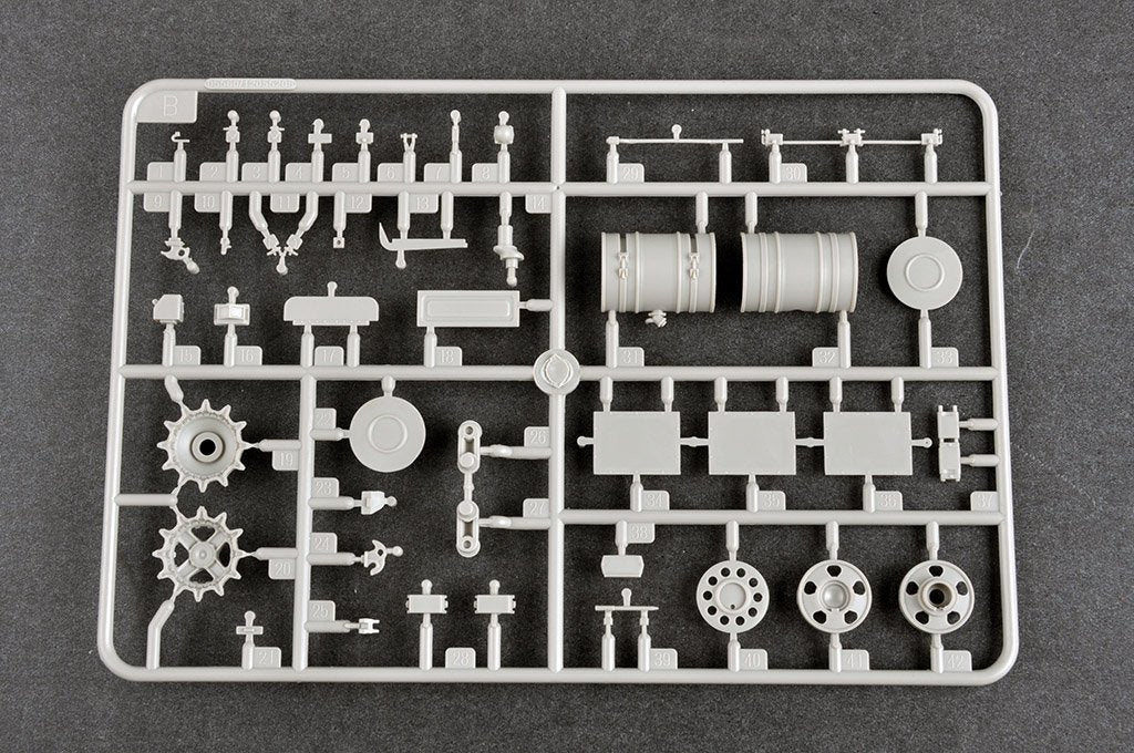 Trumpeter 09610 Russian T-72B3 with 4S24 Soft Case ERA &amp;amp; Grating Armor 1/35 – image 16
