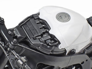 Tamiya 14138 Honda CBR1000RR-R FIREBLADE SP 1/12 – obrázek 12