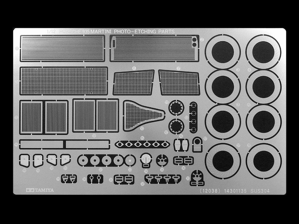 Tamiya 12057 Porsche 935 Martini 1/12 – obrázek 6