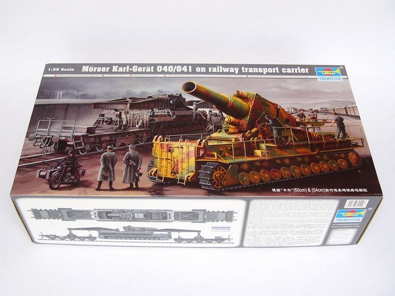 Trumpeter 00209 Morser Karl-Gerat 040/041 on railway transport carrier 1/35 – obrázek 2