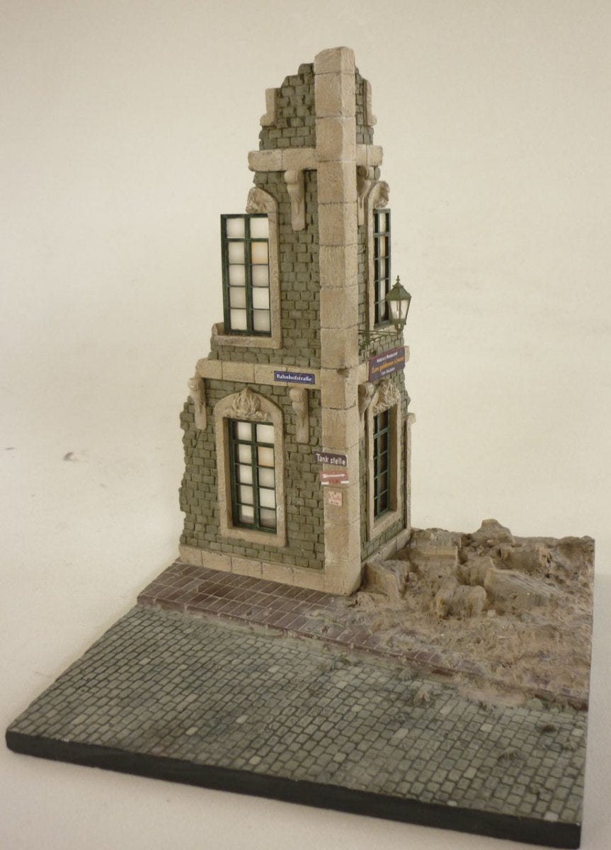 RT-Diorama 35253 Diorama-Base: Cityhouse Corner 1/35 – Bild 10