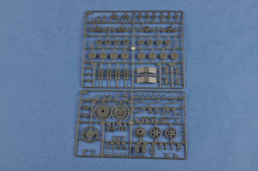 Hobby Boss 83842 Soviet T-35 Heavy Tank -Before – Bild 7