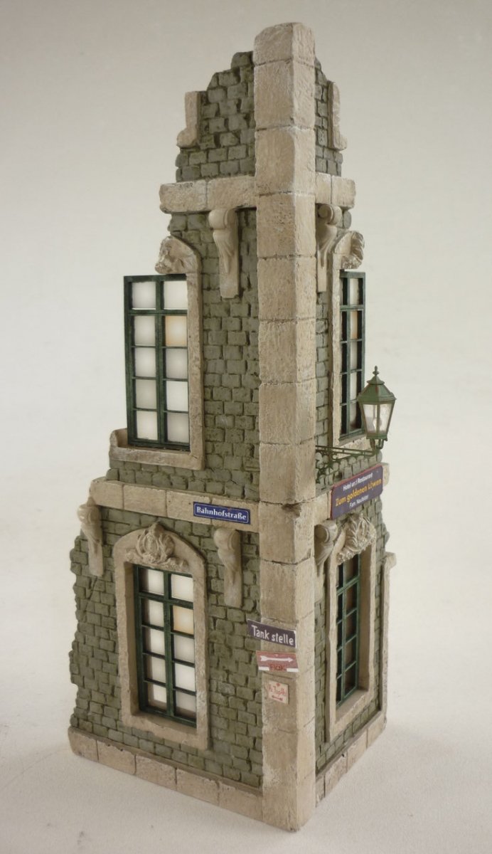 RT-Diorama 35257 Maison de ville d&amp;#39;angle 1/35 – image 6