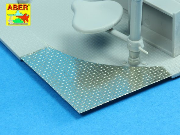 Aber 16099 WWII German pattern treadplate (Trumpeter Pz. IV) 1/16 – obrázek 8