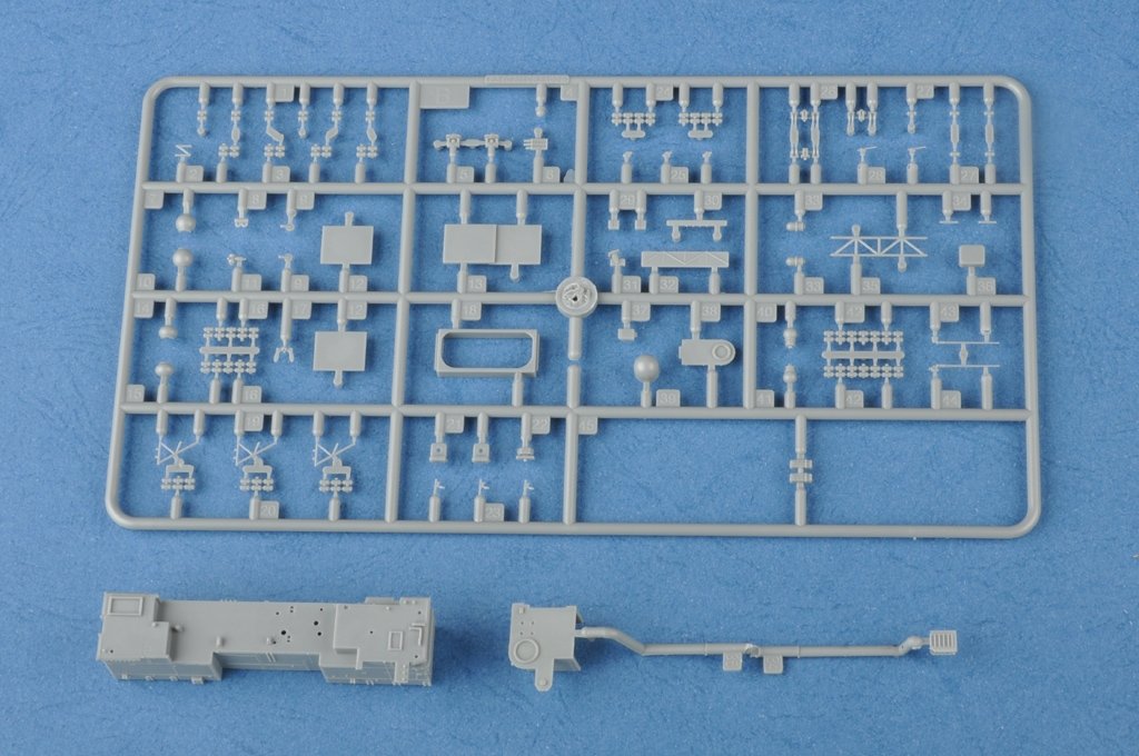 Hobby Boss 83405 USS Boxer LHD-4 1/700 – image 10