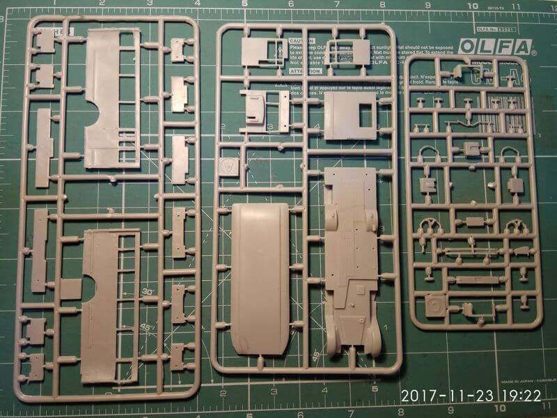 Zebrano 72110 ZiS-8 Soviet Bus 1/72 – zdjęcie 9