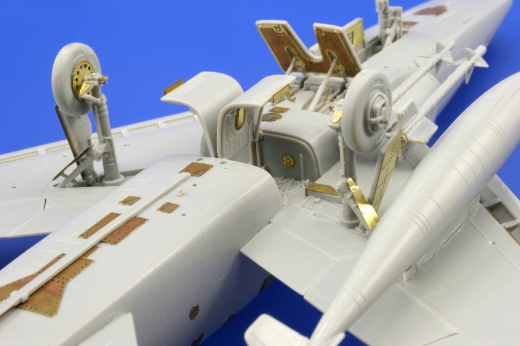 Eduard 73363 F-100C S. A. 1/72 TRUMPETER – zdjęcie 17