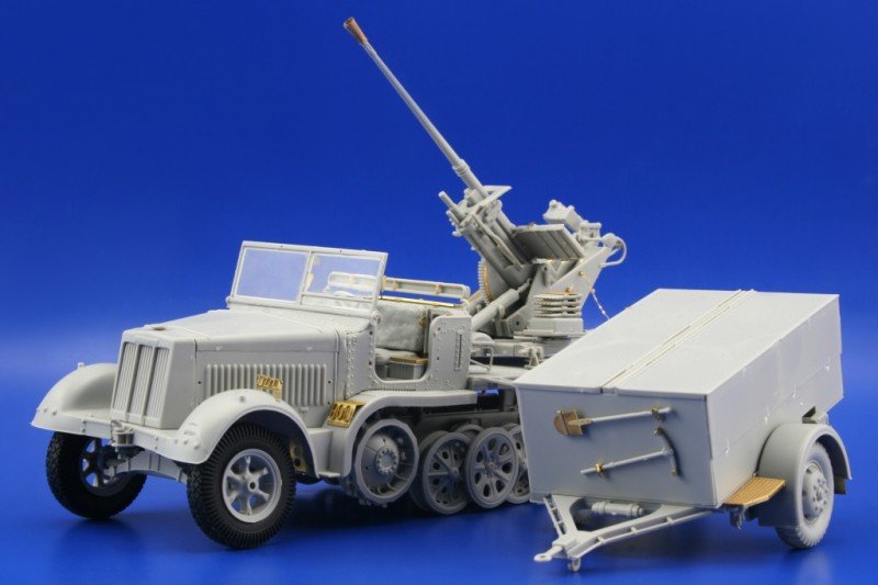 Eduard 36104 Sd. Kfz.7/2 (early) Flak 37 37mm 1/35 Trumpeter – image 7