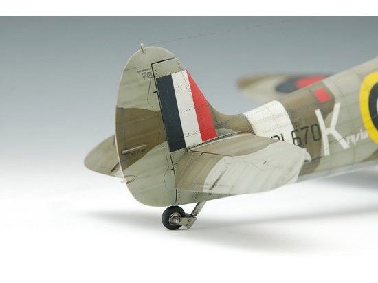 Trumpeter 02403 SPITFIRE Mk.Vb 1/24 – Bild 4