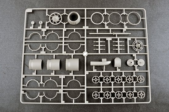 Trumpeter 03221 F-100C Super Saber 1/32 – image 11