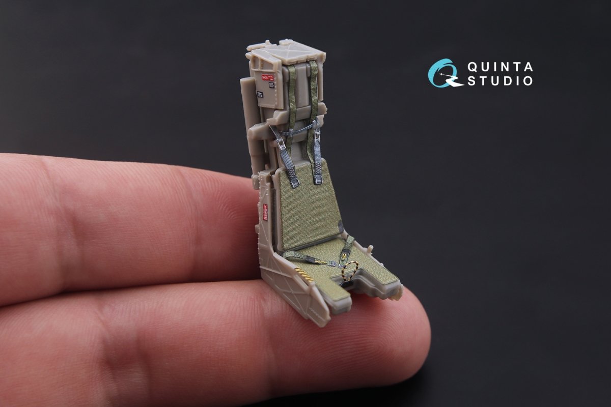 Quinta Studio QD32067 F/A-18E 3D-Printed &amp;amp; colored Interior on decal paper (for Revell kit) 1/32 – image 7