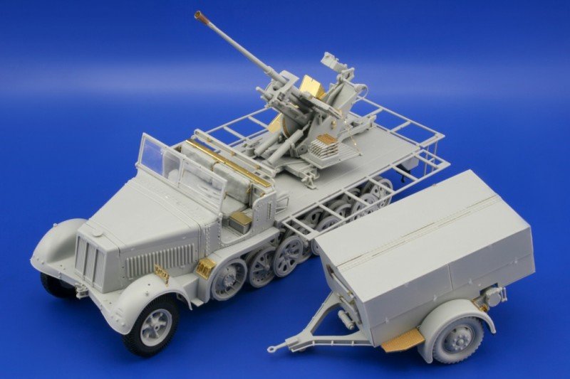 Eduard 36104 Sd. Kfz.7/2 (early) Flak 37 37mm 1/35 Trumpeter – image 3
