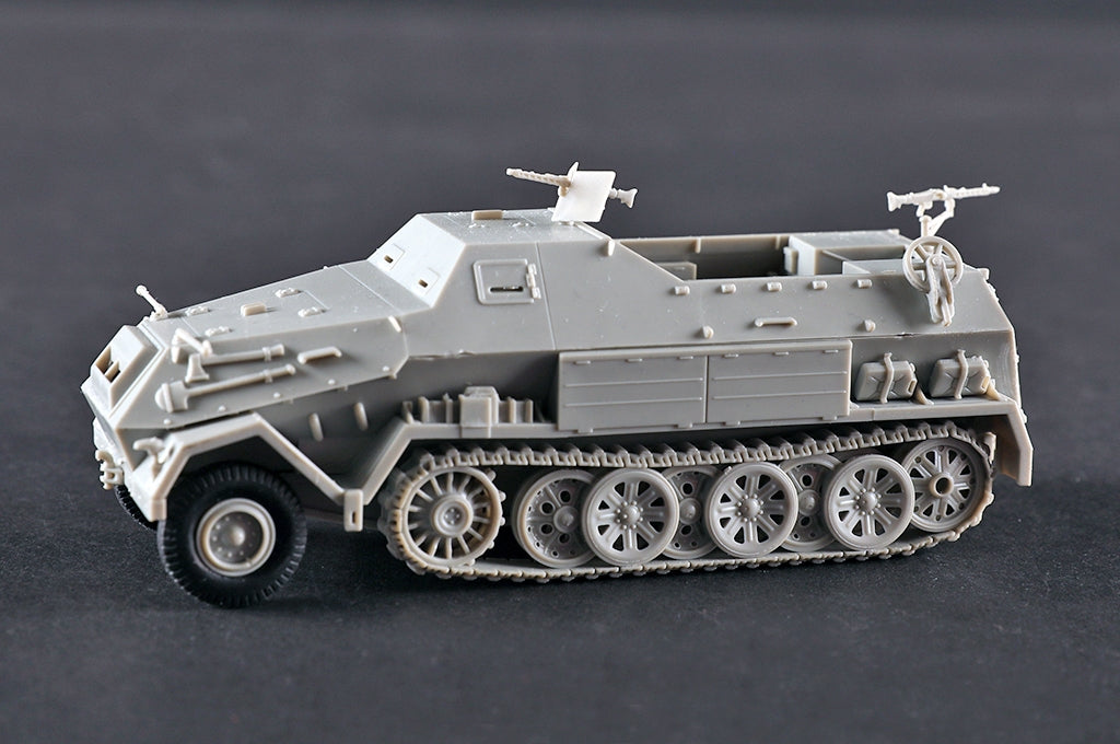 Trumpeter 07404 Sd.Kfz.8 Gepanzerter Zugkraftwagen 12t 1/72 – Bild 5