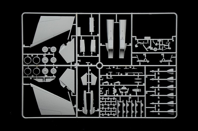 Italeri 1413 SU-27 FLANKER 1/72 – obrázek 3