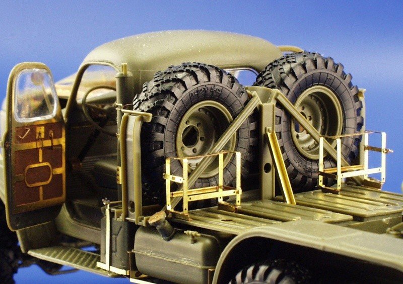 Eduard 35558 ZiL-157 SA-2 Truck 1/35 Trumpeter – image 9