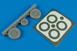 Aires 4414 F-105 Thunderchief wheels &amp;amp; paint masks 1/48 Trumpeter