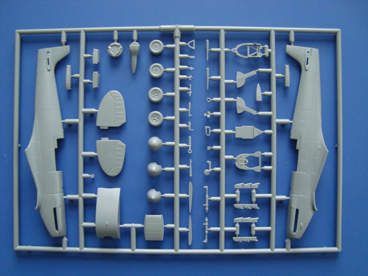 Kovozavody Prostejov KPM0124 Spitfire Mk.Vc Allied Fighters 1/72 – obrázek 6