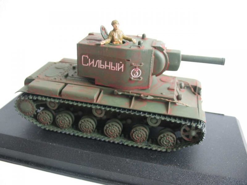 PST 72017 KV-2 Heavy Tank 1/72 – obrázek 11