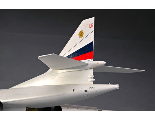 Trumpeter 01620 Tu-160 BLACKJACK 1/72 – imagen 11