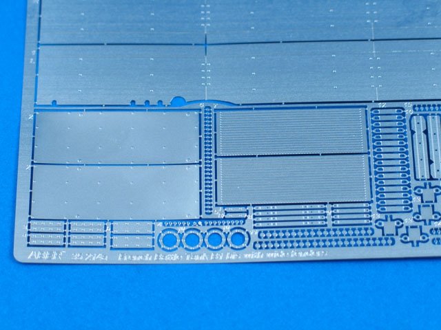 Aber 35214 French battle tank B1 bis version with wide fenders 1/35 – zdjęcie 4