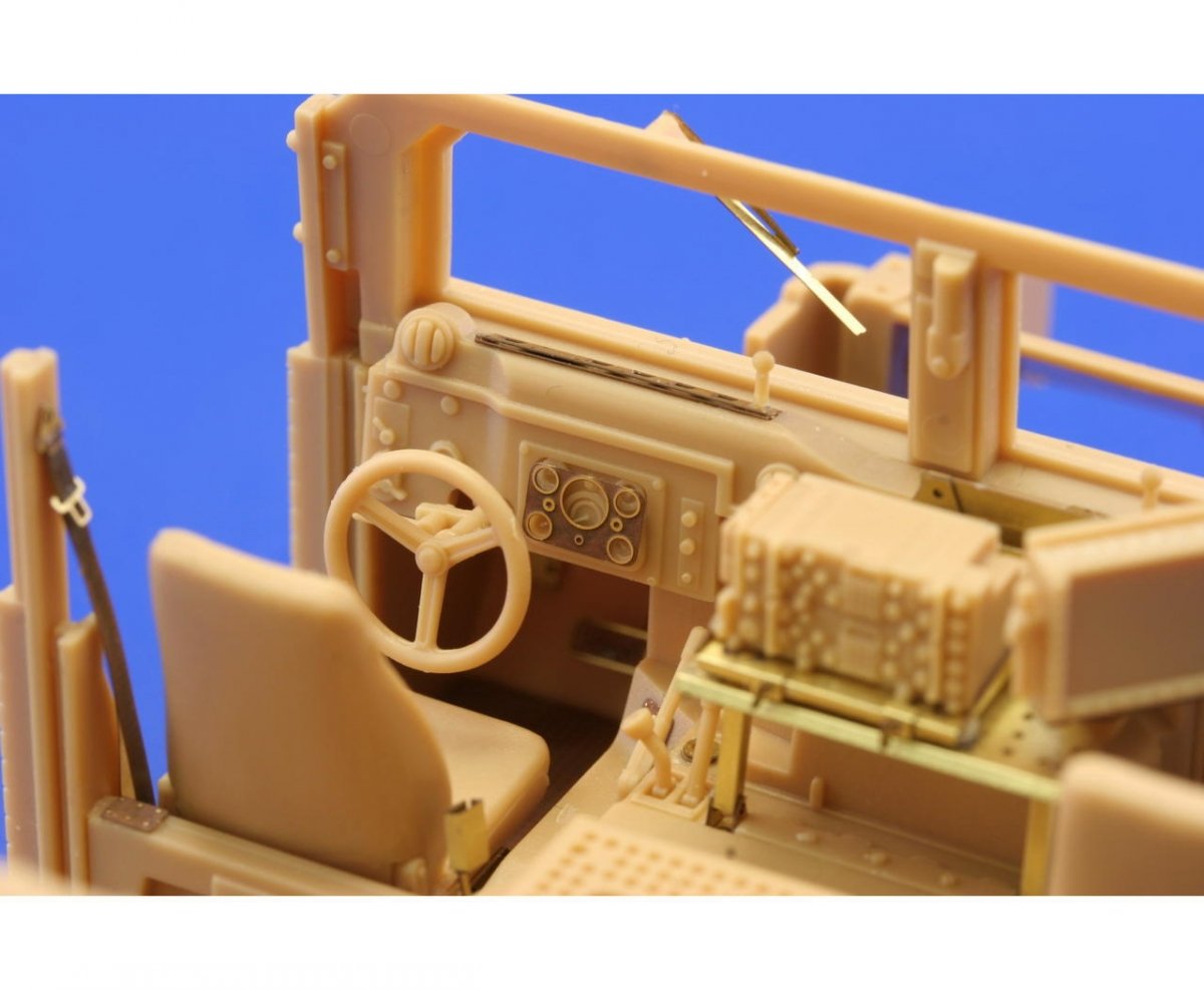 Eduard 36209 M-1151 EAC interior 1/35 Academy – imagen 5